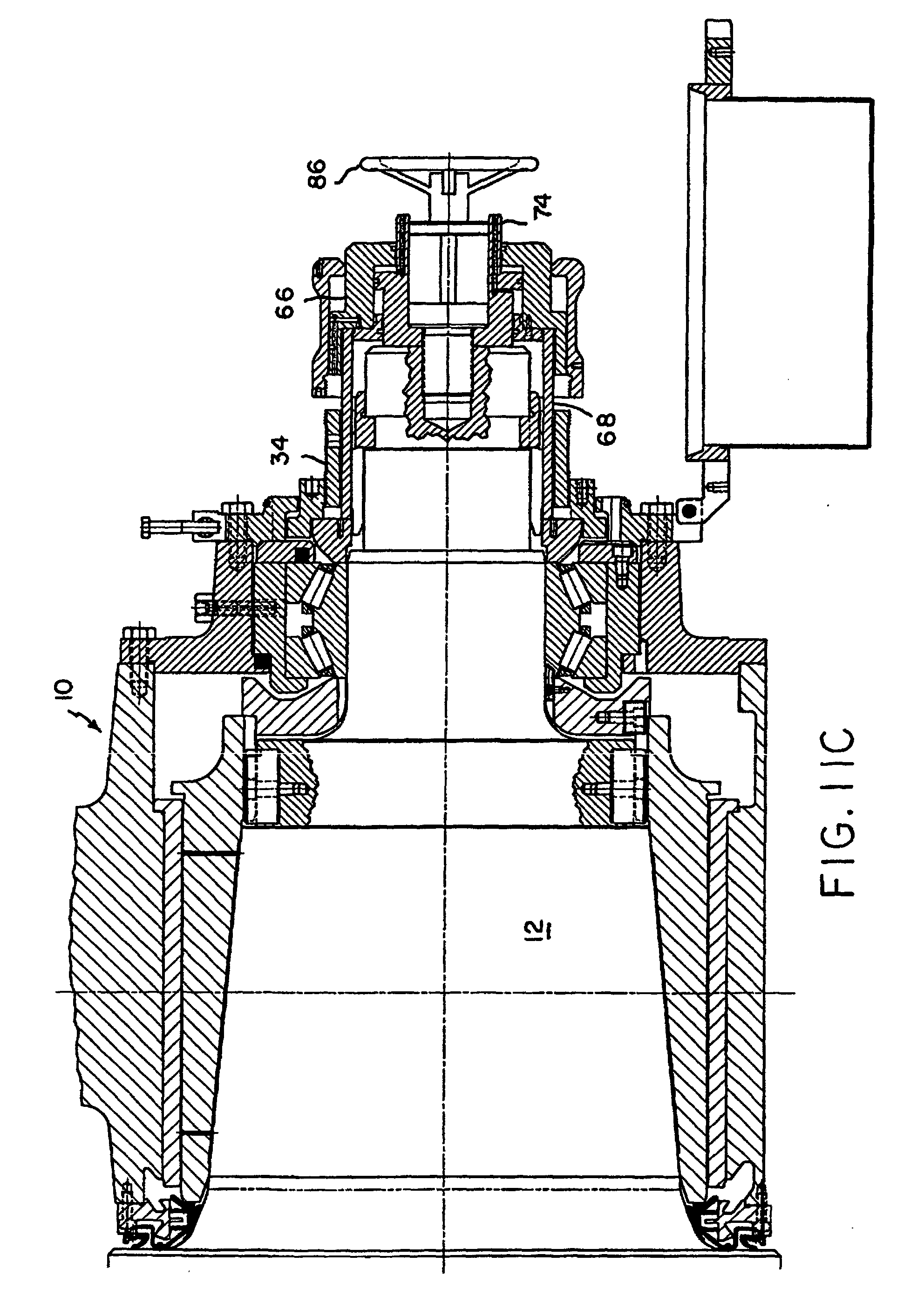 hydraulically actuated tool for mounting and dismounting rolling