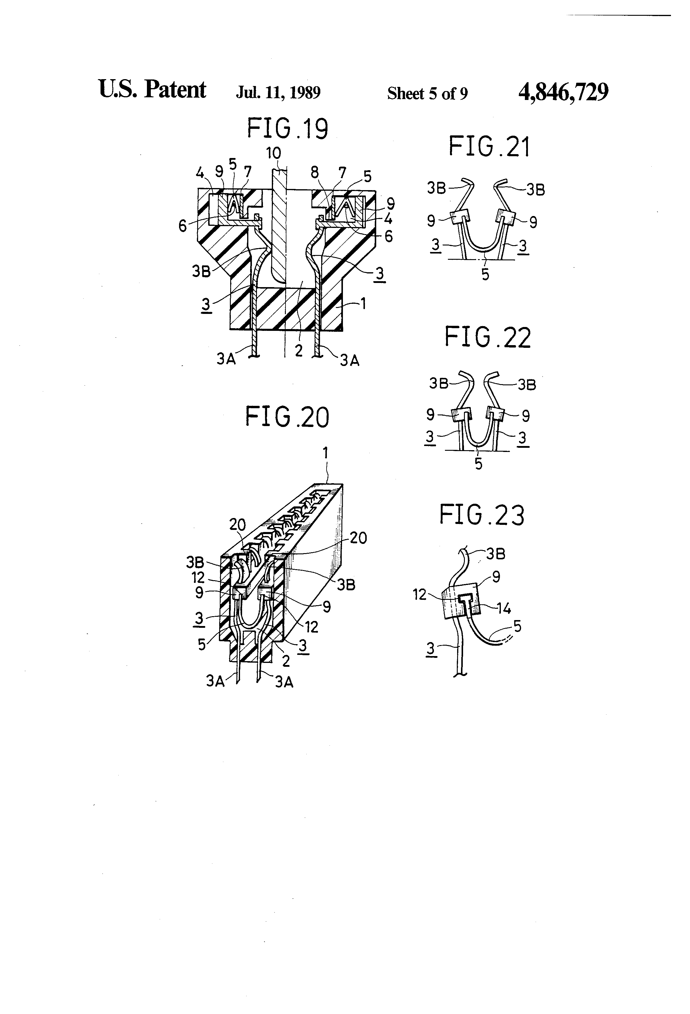 zero insertion force connector actuated by a stored shape member